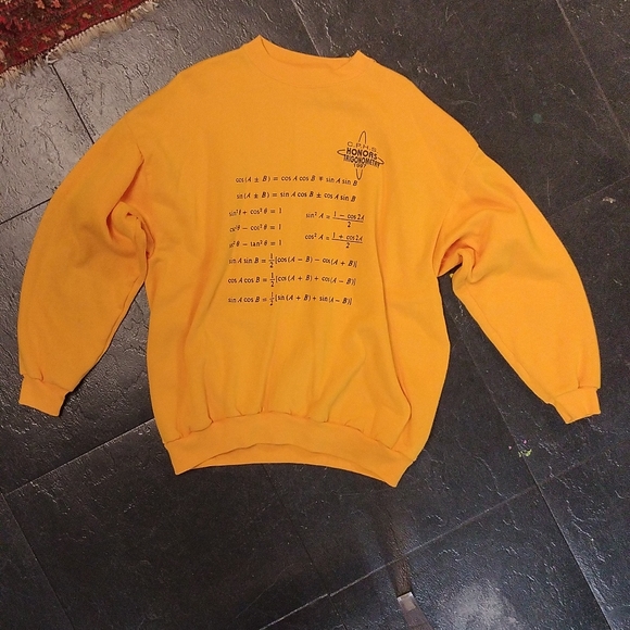 26 YR Vintage!! 1997 CPHS Honors Trigonometry Sweatshirt - Size XL - Picture 2 of 6